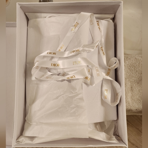 Dior Box 16.5x12.5x3.75 - Picture 2 of 4